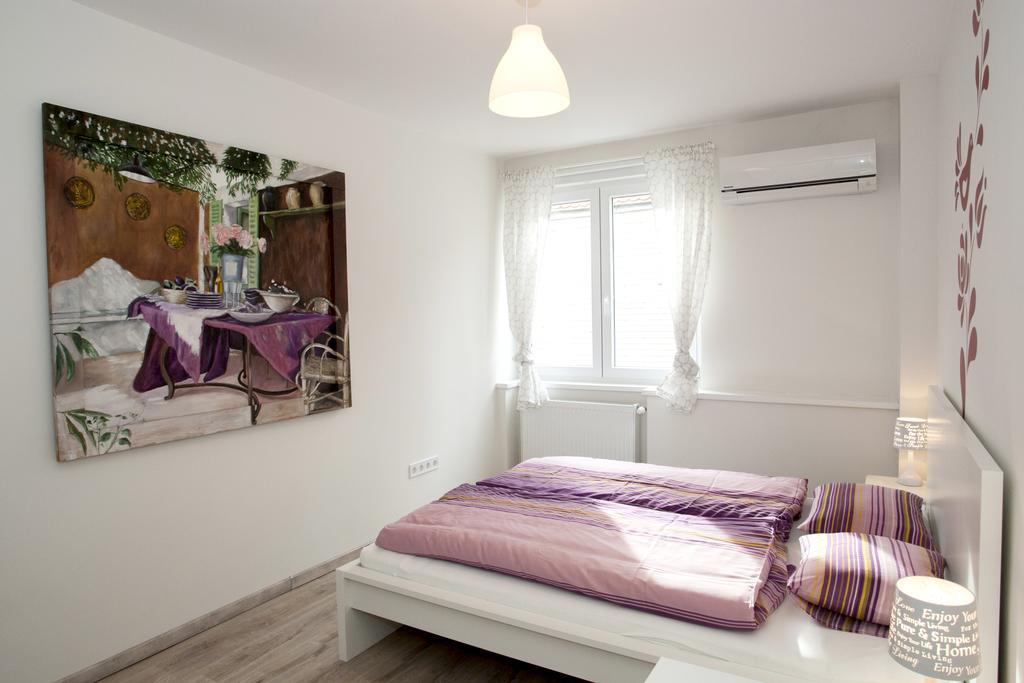 Ilona 2 Bedrooms Apartment In The Center Budapest Bagian luar foto